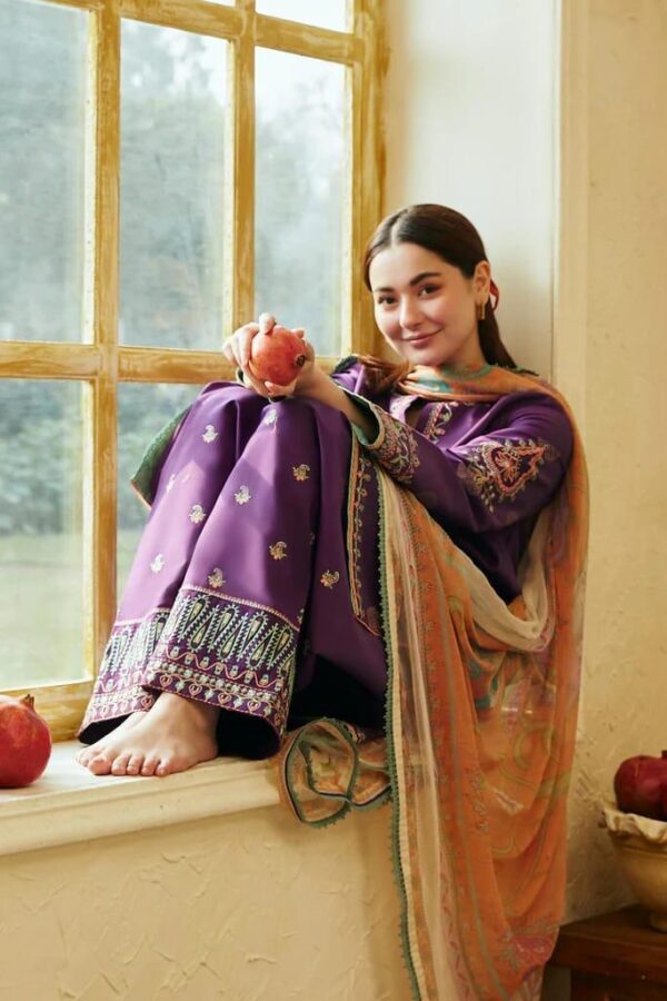 3 Pcs women's unstitched embroidered suit - Image 3