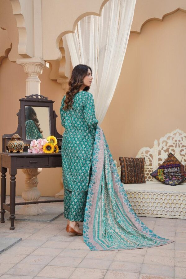 Stunning 3 Pcs  embroidered khaddar suit in blue with cut work design - Image 2