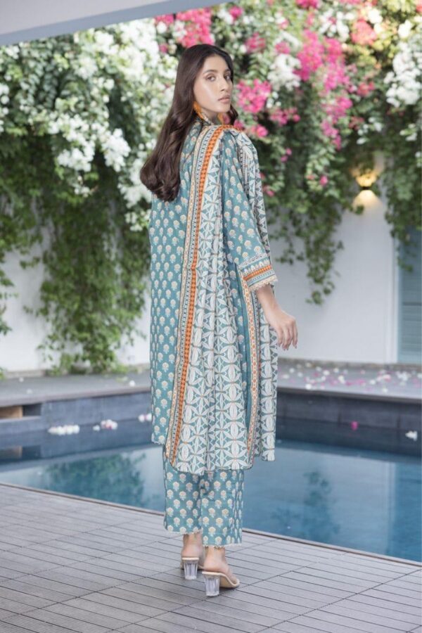 3 Pcs women's unstitched embroidered khaddar suit - Image 2